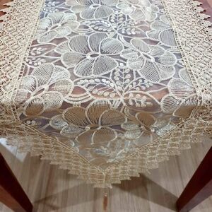 Lace Table Runner